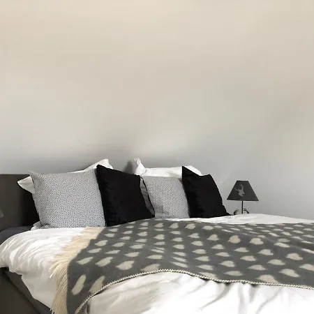 Eifel Charlotte Dahlem (Euskirchen)