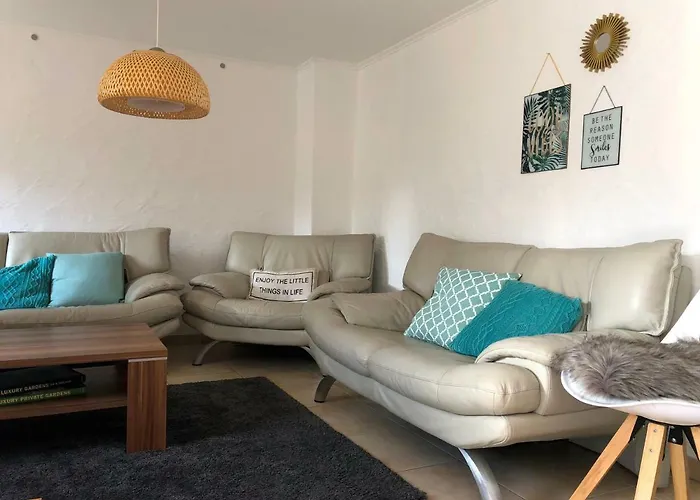 Eifel Charlotte Dahlem (Euskirchen)