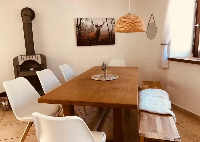 Eifel Charlotte Dahlem (Euskirchen)